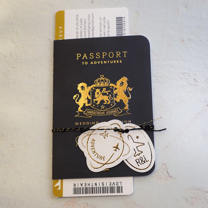 FOLIE STAPEL Trouwkaart - Paspoort met Boarding Pass Blauw en Goud